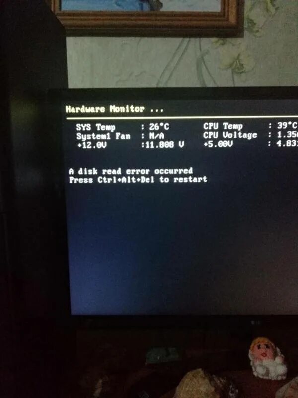 Ошибка Disk read Error. Ошибка a Disk read Error occurred. A Disk read Error occurred Press Ctrl+alt+del to restart. A Disk read Error occurred что делать. System temp