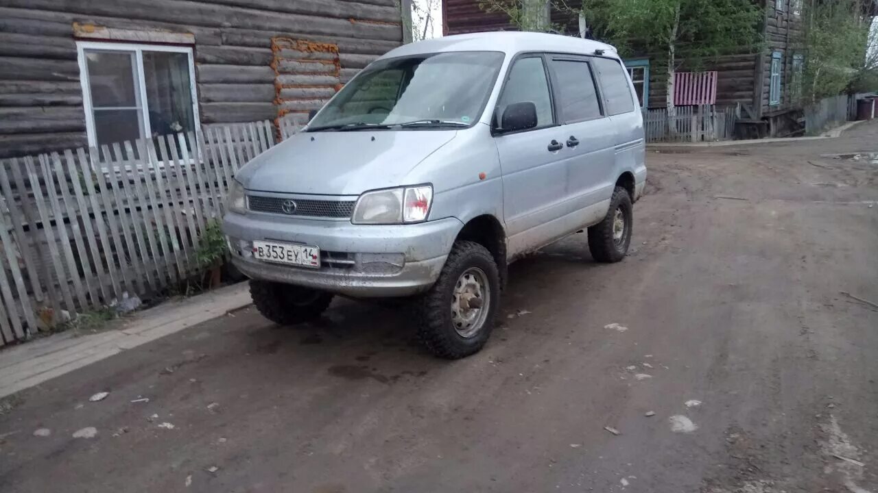 Toyota Lite Ace Noah. Тойота Таун Эйс Ноах. Toyota Town Ace Noah лифт. Toyota Town Lite Ace Noah. Лифт айс