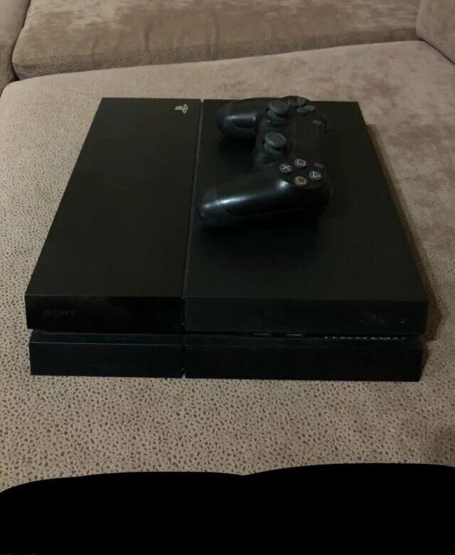 Ps4 cuh 1208b. Playstation четыре авито. Playstation 4 авито два джойстика. Ps4 500gb. Sony playstation 4 slim.