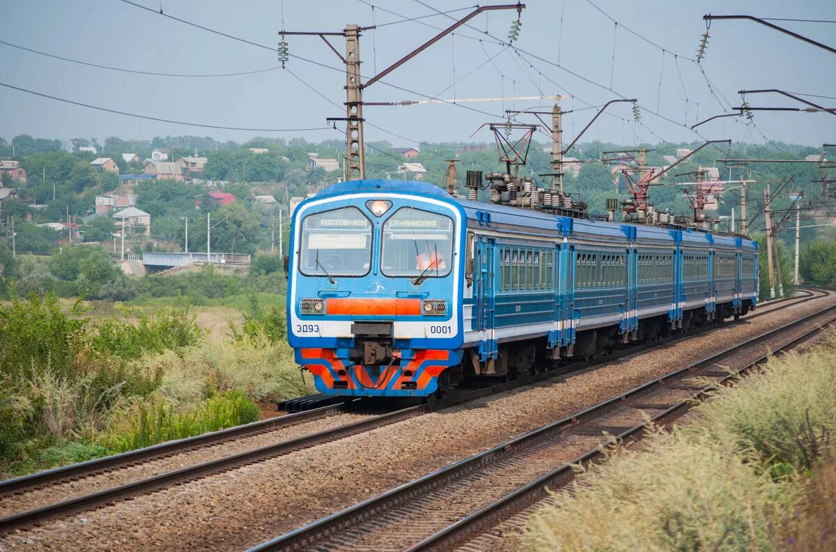 ростовский вокзал жд 1943. эд4м 600. пассажирский поезд. э5к -024. электропоезд эд9э казань.