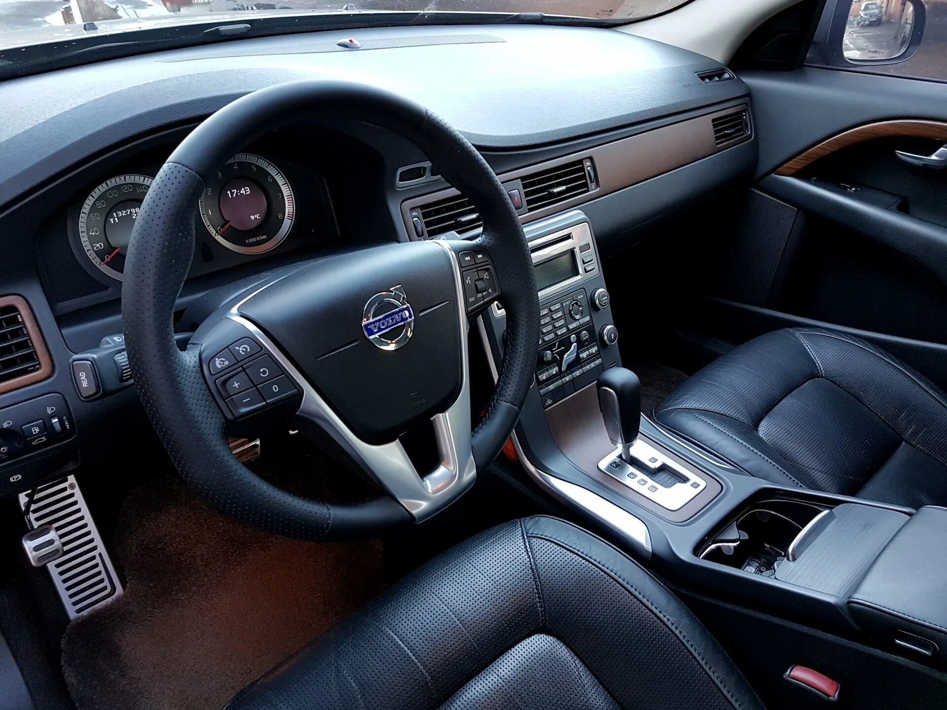 Volvo s80 2011 салон. Volvo s80 белый салон. Volvo s80 ii салон. Volvo s80 салон. Вольво s80 белый салон.
