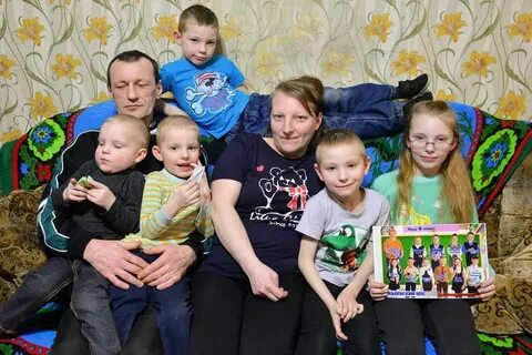 Женщина с 6 детьми