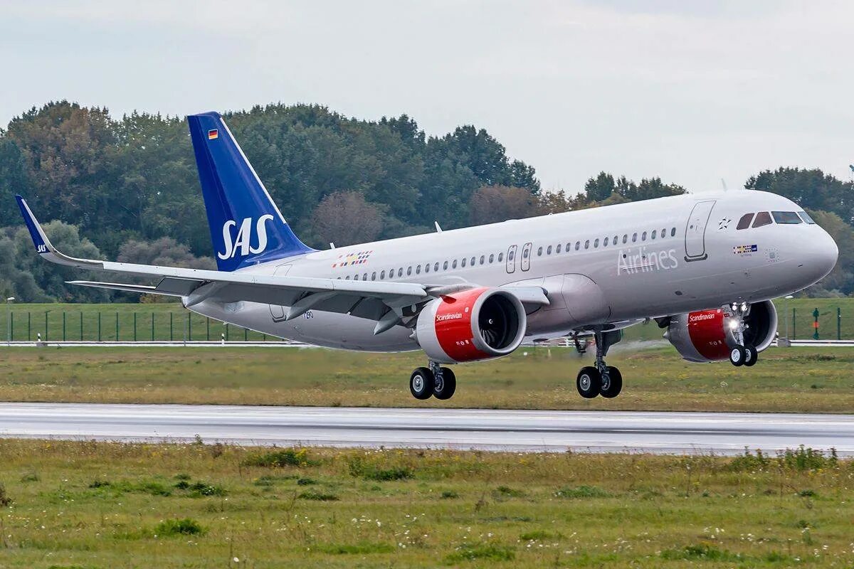 Sas airlines. Airbus a320neo. аэробус а320 нео sas. sas airlines a 320 neo. скандинавская авиакомпания sas.