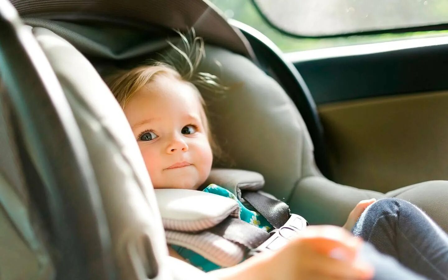 Baby car Seat. Ребенок в кресле. Детское кресло в кабриолете. Baby car. Ребенок 8 лет на переднем сиденье