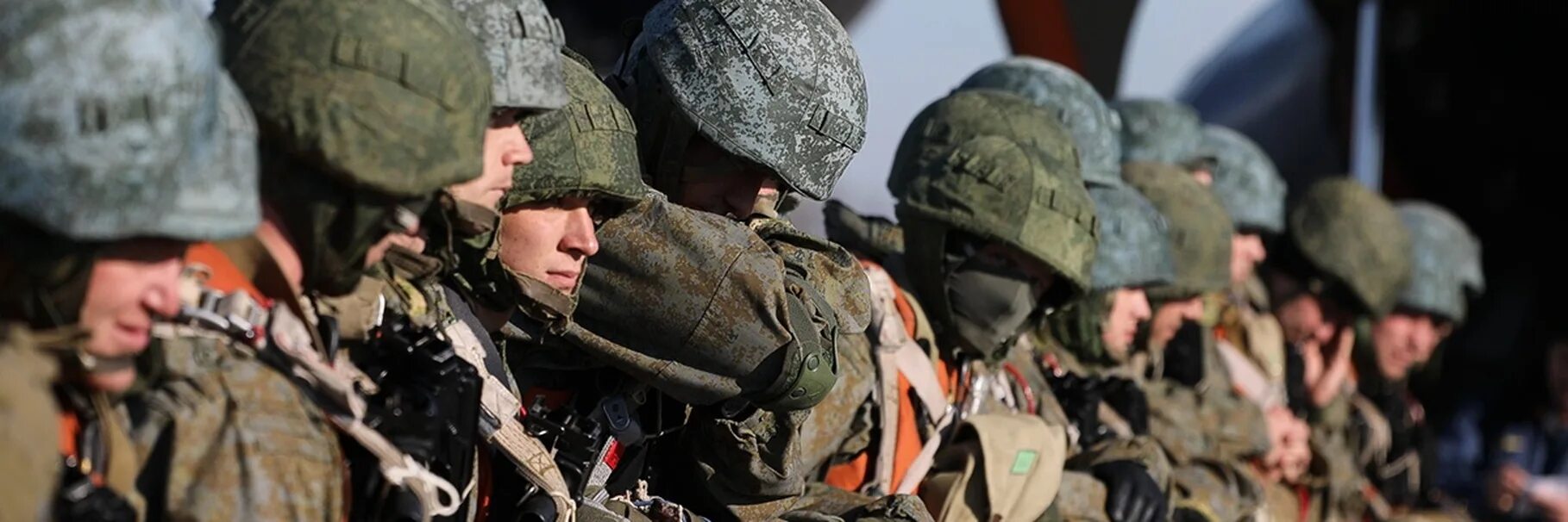 Ввод войск сегодня. Военные учения. учения в крыму. российские военные учения. российские войска учения.