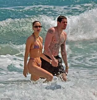 Yet the couple did not shy away from being affectionate with one another an...