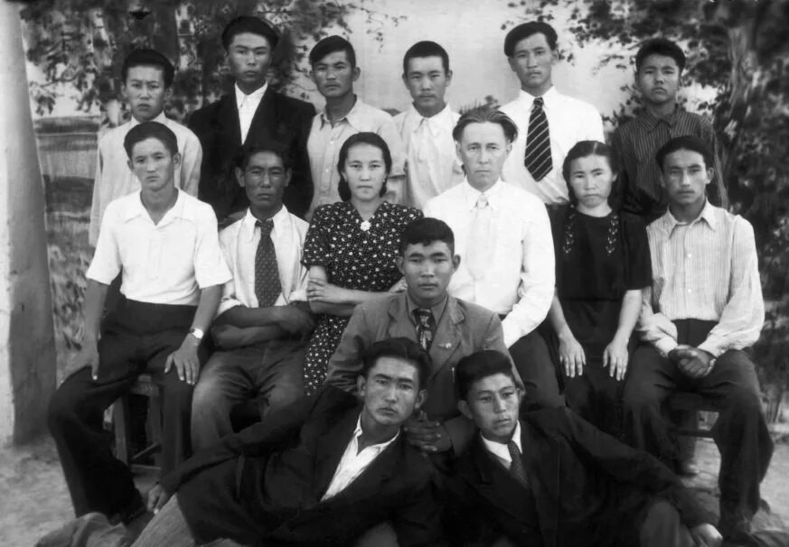 1953 1956 год. Южный Казахстан фото школа Солженицына.