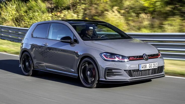 VOLKSWAGEN Golf 7 GTI - Mondial de l'Automobile 2012 - Motorlegend.com