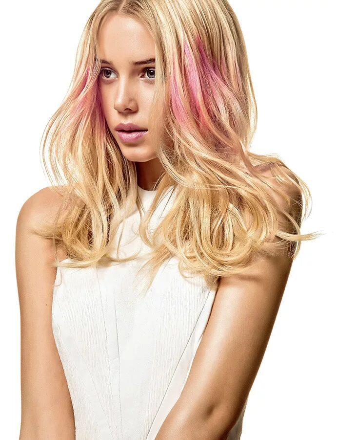 Розовые пряди на светлых волосах. Розовые прядки на светлые волосы. Розовые передние пряди на светлых волосах. Модное окрашивание.