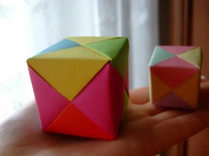 Из 27 кубиков построен куб большего размера