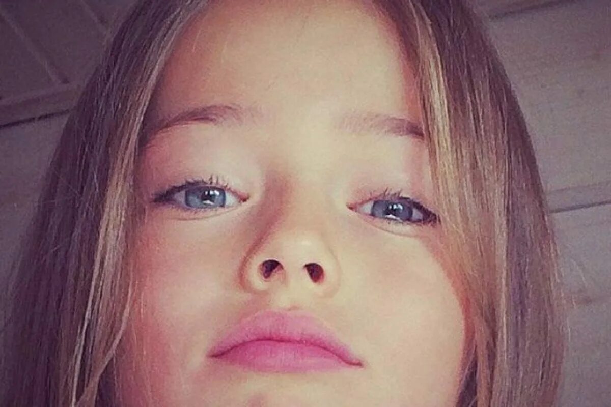 Дети с пухлыми губами девочки. Лицо девочки. Девочки 7 лет губы. Лицо 11 лет. Анна павага (7 лет).