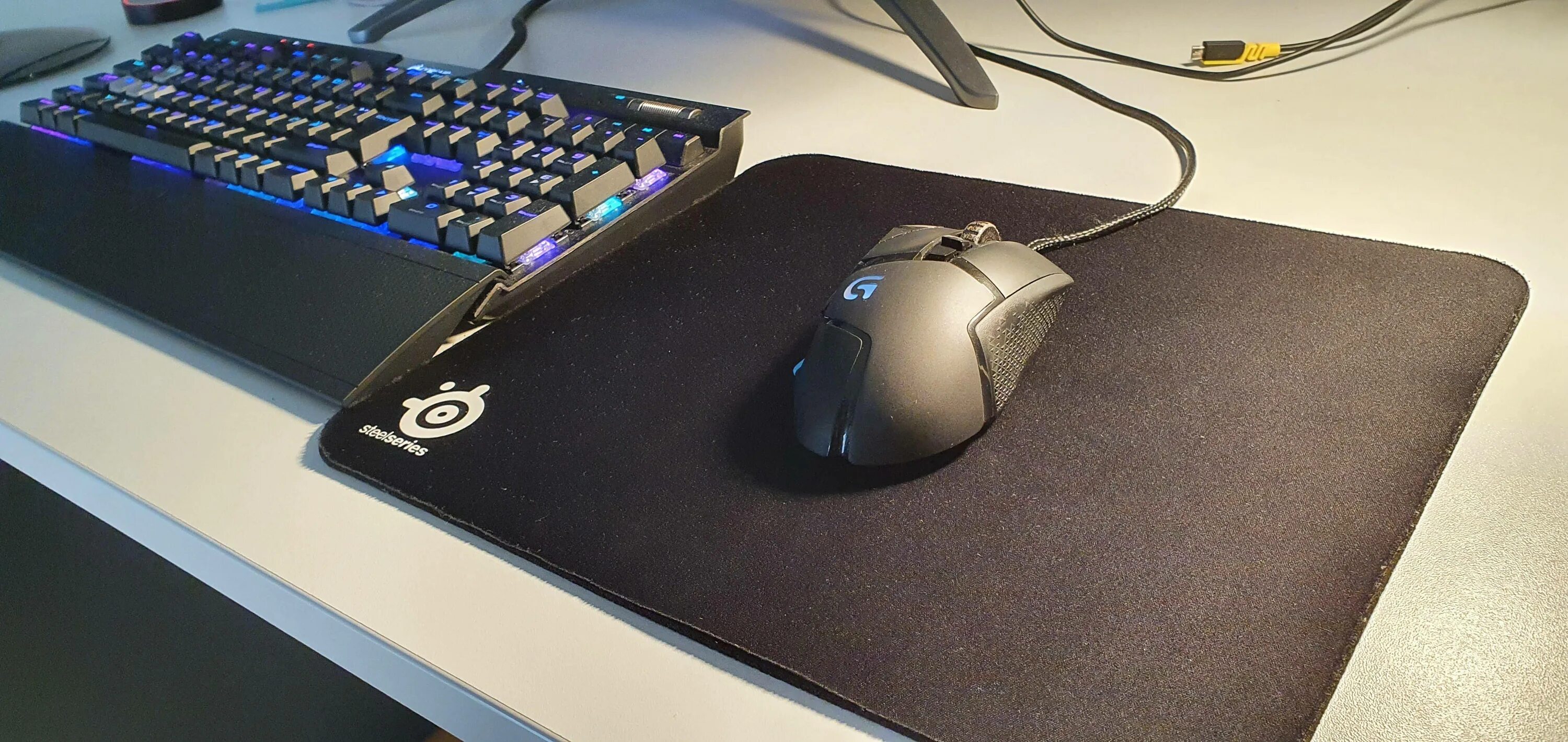 Как правильно мыть коврик. Коврик для мыши логитек g502. logitech g740 коврик. коврик для мышки логитеч. коврик logitech g640.