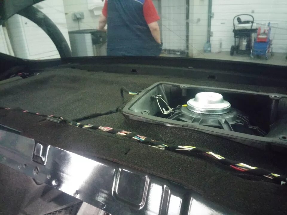 Шторка багажного отсека алюминиевая - Audi Q7 (1G), 6 л, 2011 года аксессуары DR