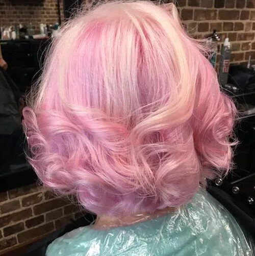 Волосы сладость. Розовое окрашивание волос. Розовая краска. Волосы цвета сахарной ваты. Сладкие волосы розовый.