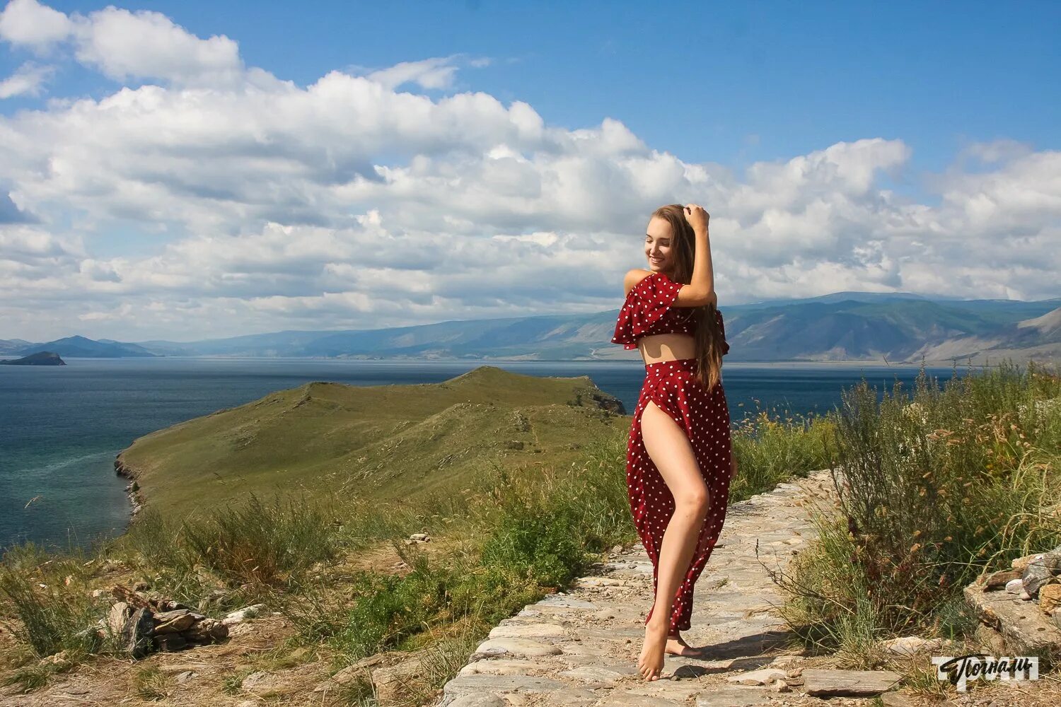Фотосессия на Байкале летом. Девушка на Байкале. Красивые девушки на Байкале. Девушка на Байкале летом. Погнали в трип