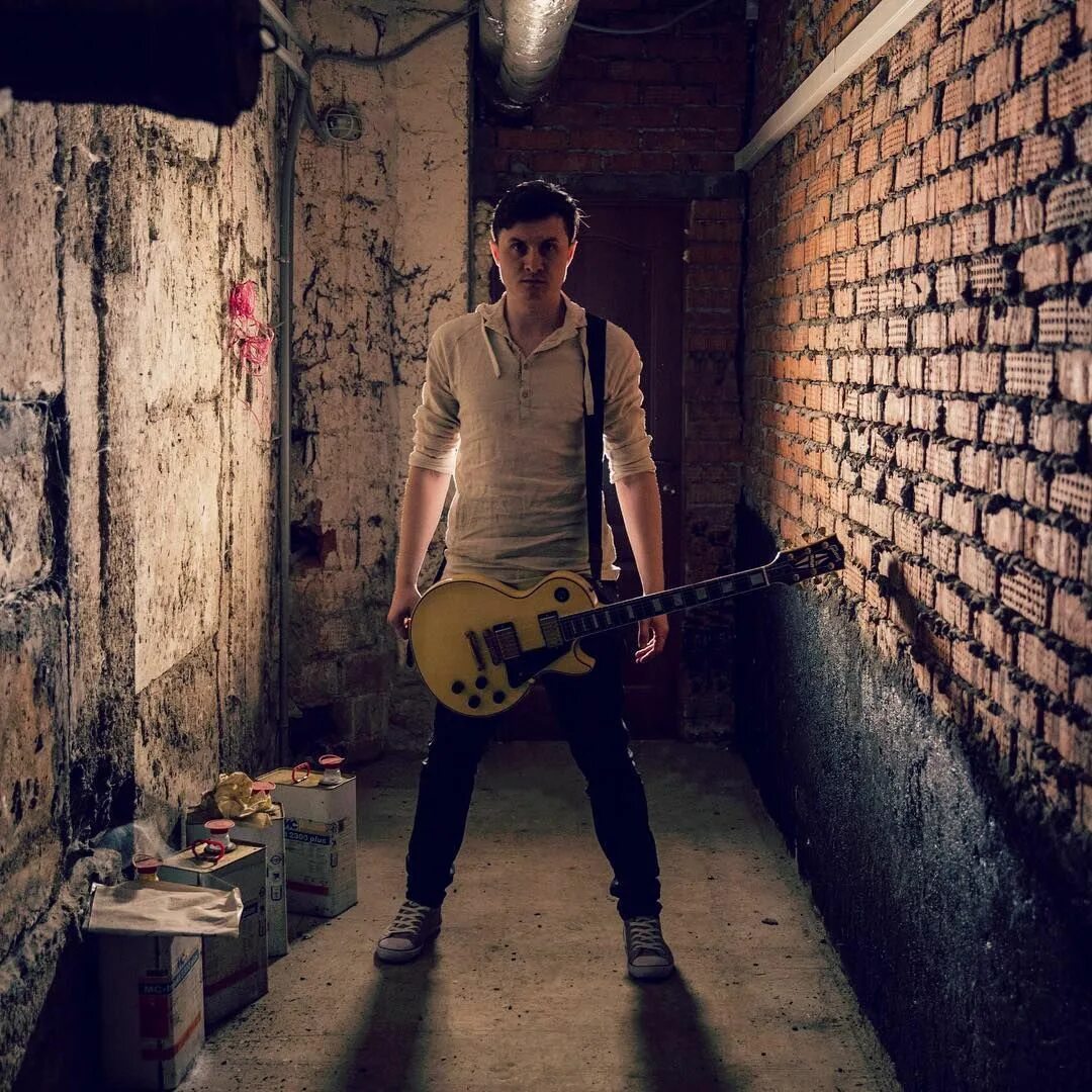 Абрамов гитара. Radio tapok группа. абрамов радио тапок.