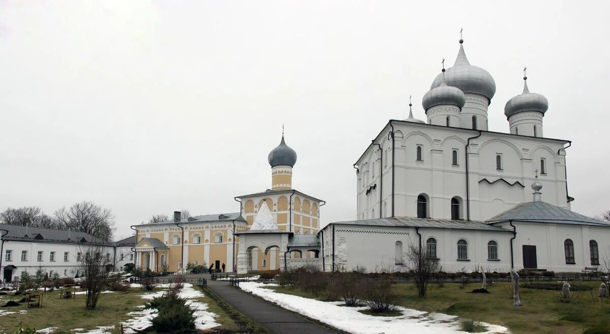 Сайт хутынского монастыря