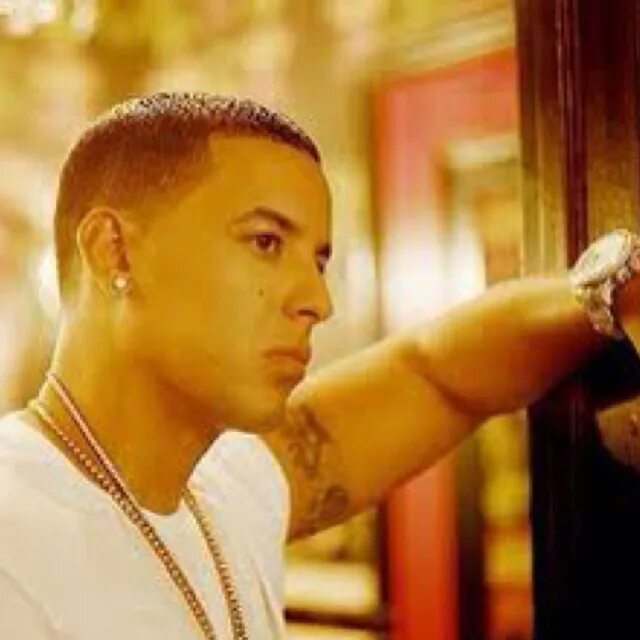 Daddy yankee gasoline. Daddy Yankee. Daddy Yankee фото. Daddy Yankee gasolina. Daddy Yankee - Daria.