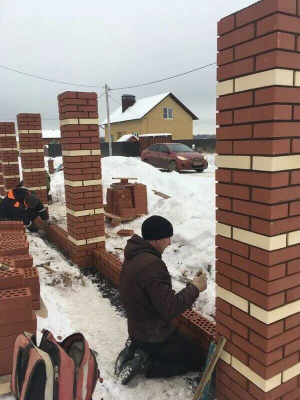 Облицовка столбов кирпичом