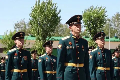 Служба молодых офицеров