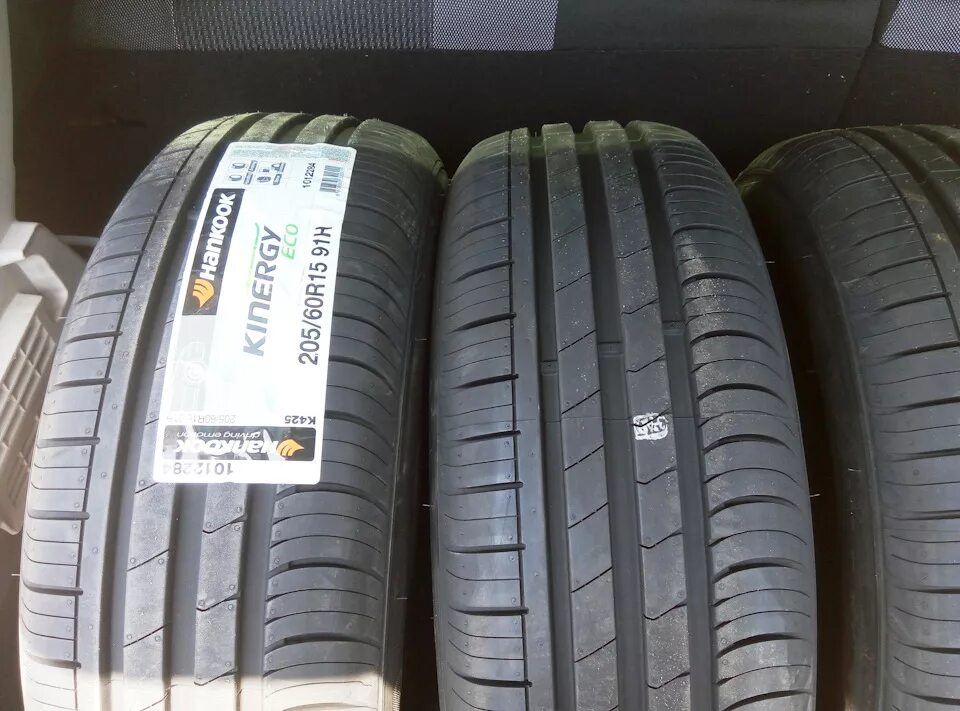 195 65 r16 лето. Hankook Kinergy k425. Kinergy Eco k425. 195/65r15 Hankook Kinergy Eco k425 91t. Hankook Kinergy Eco 185/65 r15.