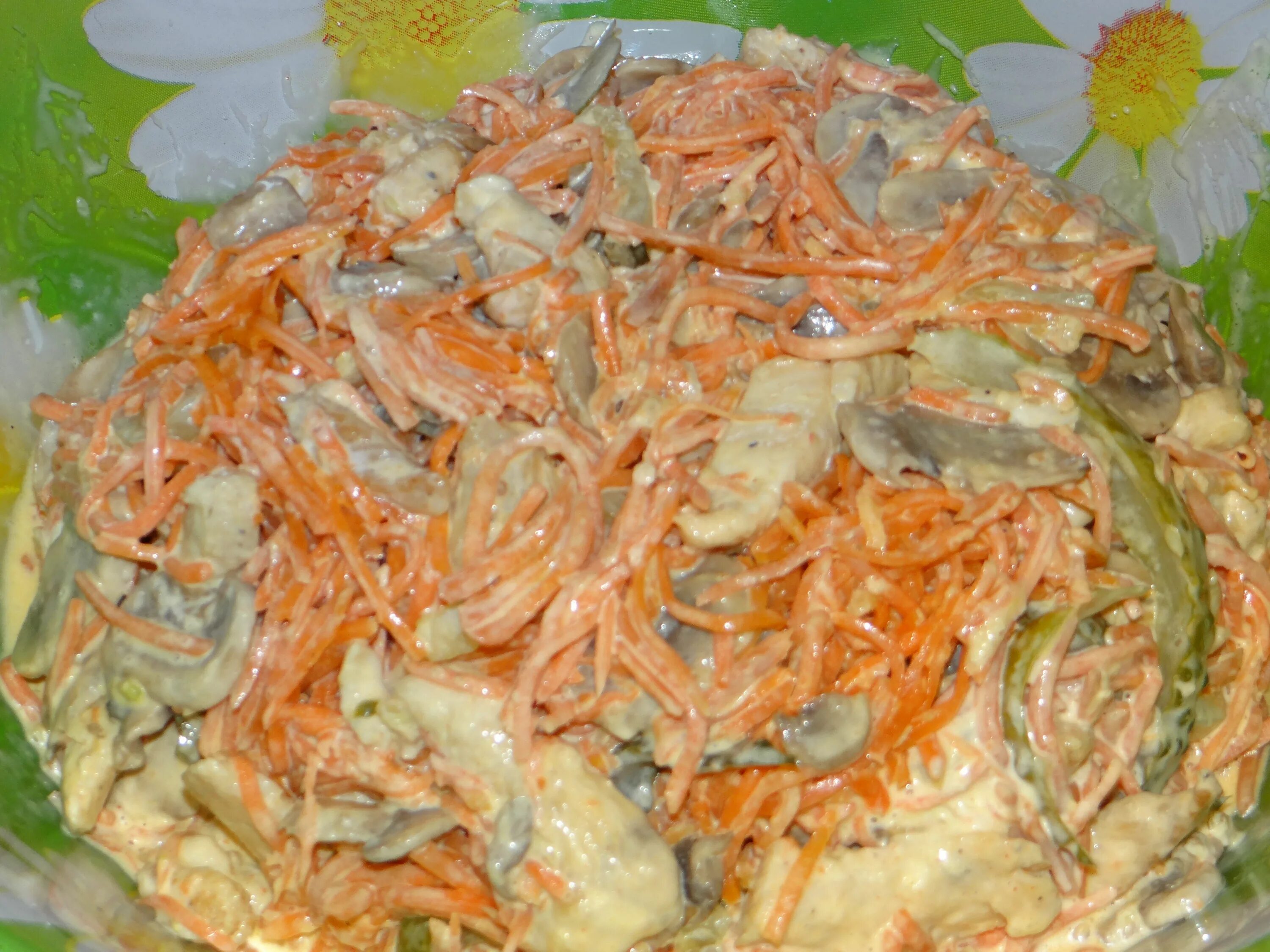 салат обжорка с говядиной. обжорка с корейской морковкой и говядиной. салат обжорка с говядиной и грибами. салат обжорка классический с печенью. салат обжорка с корейской морковкой.