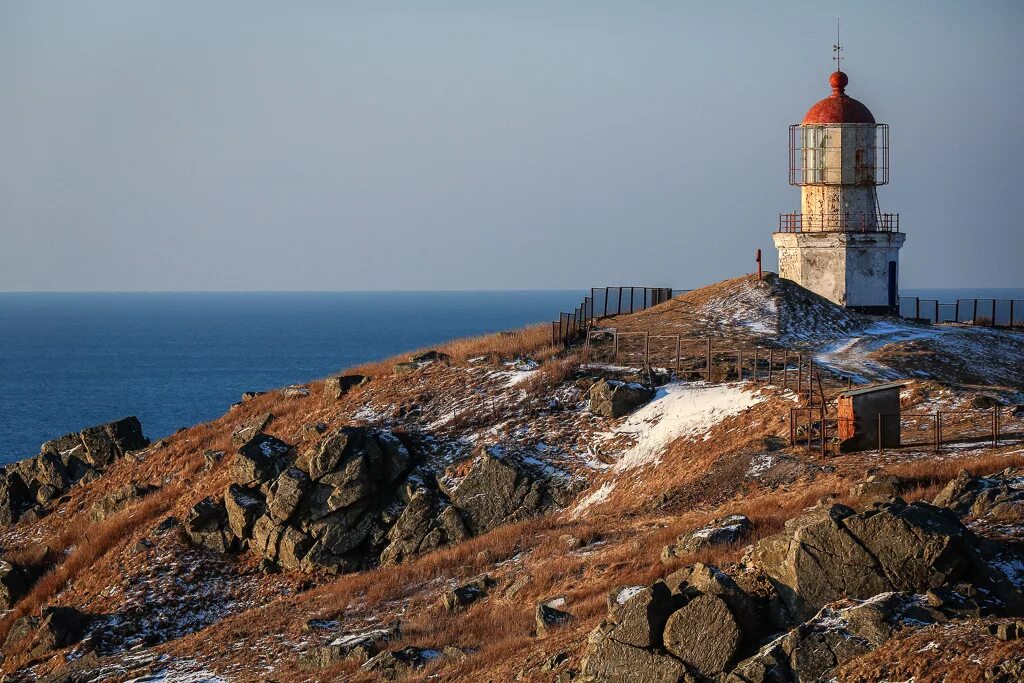 мыс моряк. мыс левенорна стеркодер. маяк островной приморский край. маяк мыс марии сахалин. маяк красный партизан.