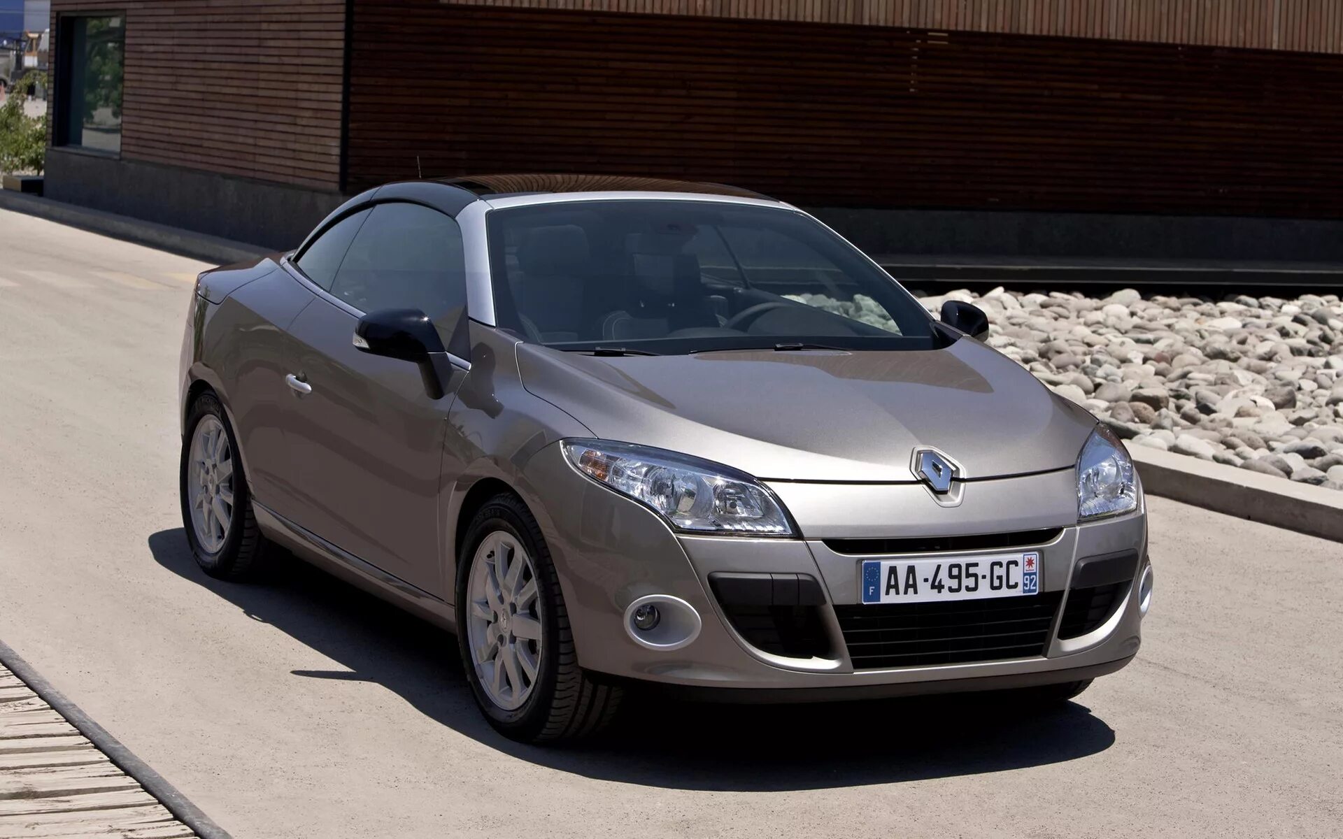 Рено Меган купе 2010. Renault Megane Coupe 2010. Рено Меган купе 2011. Renault Megane 3 2010. 3 июня 2010