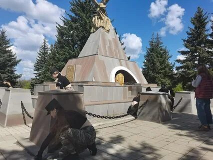 Острая могила