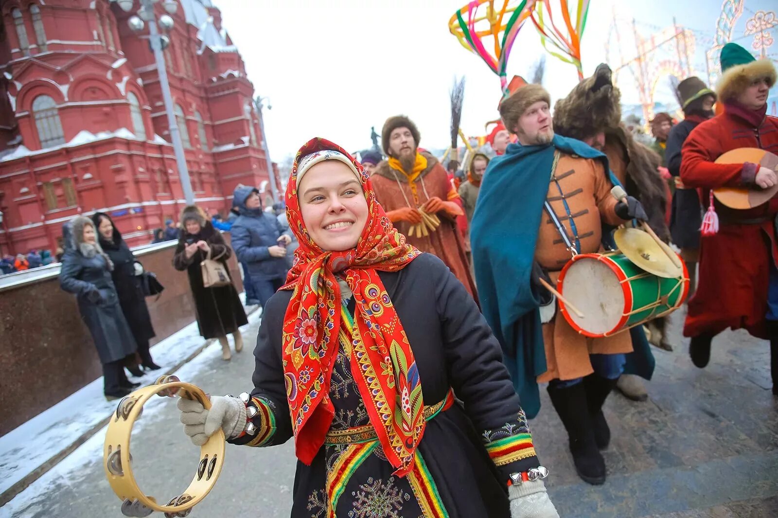 Какие гулянья в москве. Масленичные гуляния в Москве. Масленица в Москве. Народные гуляния в Москве. Фестиваль Масленица в Москве.