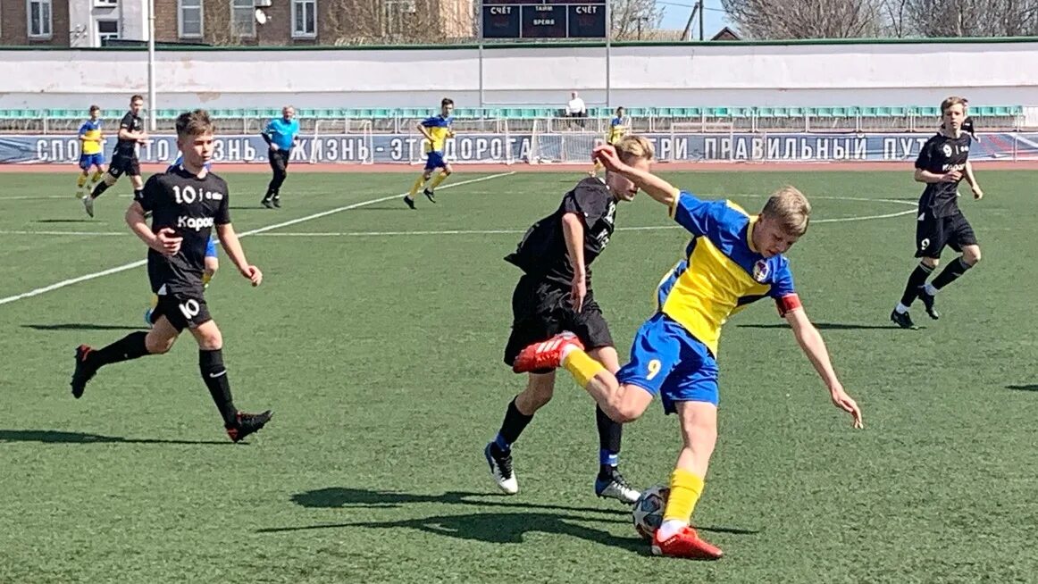 кубок армавир. юфо скфо по футболу 2022 среди юношей. турнир по футболу в ейске 2008. кубок юфо скфо. футбольная команда.