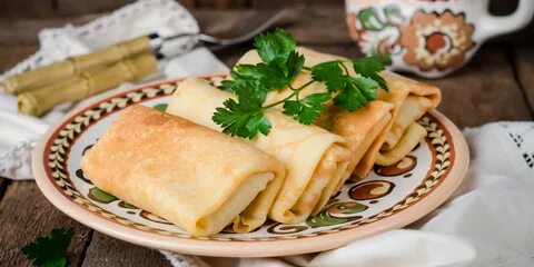 8 рецептов нежных и тонких блинов - Лайфхакер