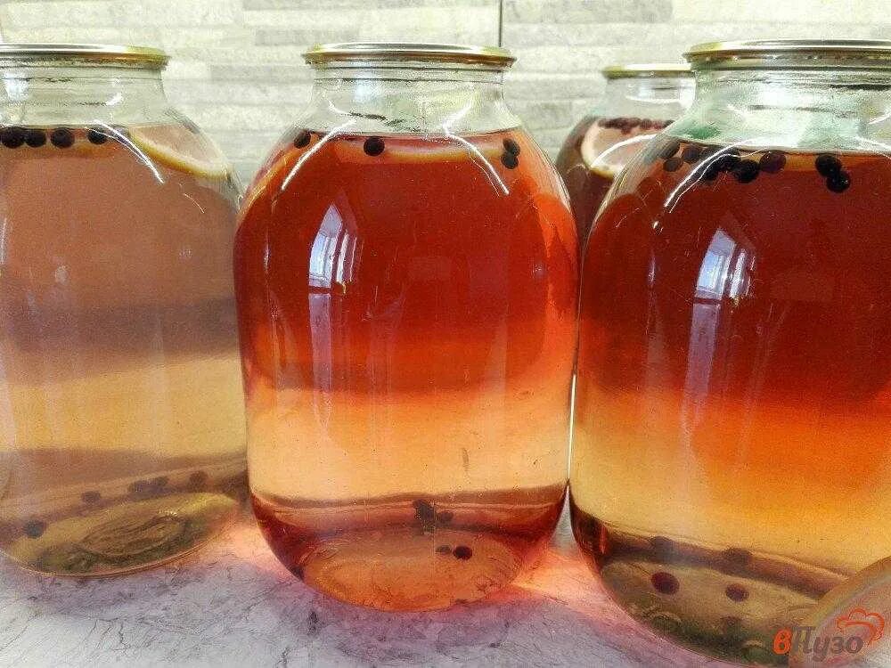 Рецепт березового сока с лимоном на зиму. Березовый сок в бутылке. березовый квас. закатка березового сока. рецептик консервации березового сока.