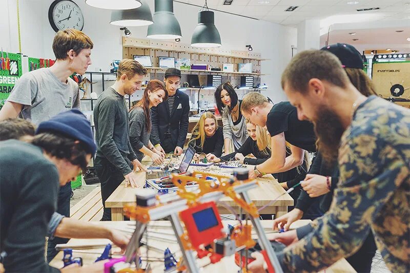 Стартап гараж. Стартап гараж. Стартап гараж. Бизнес в гараже. Стартап гараж.