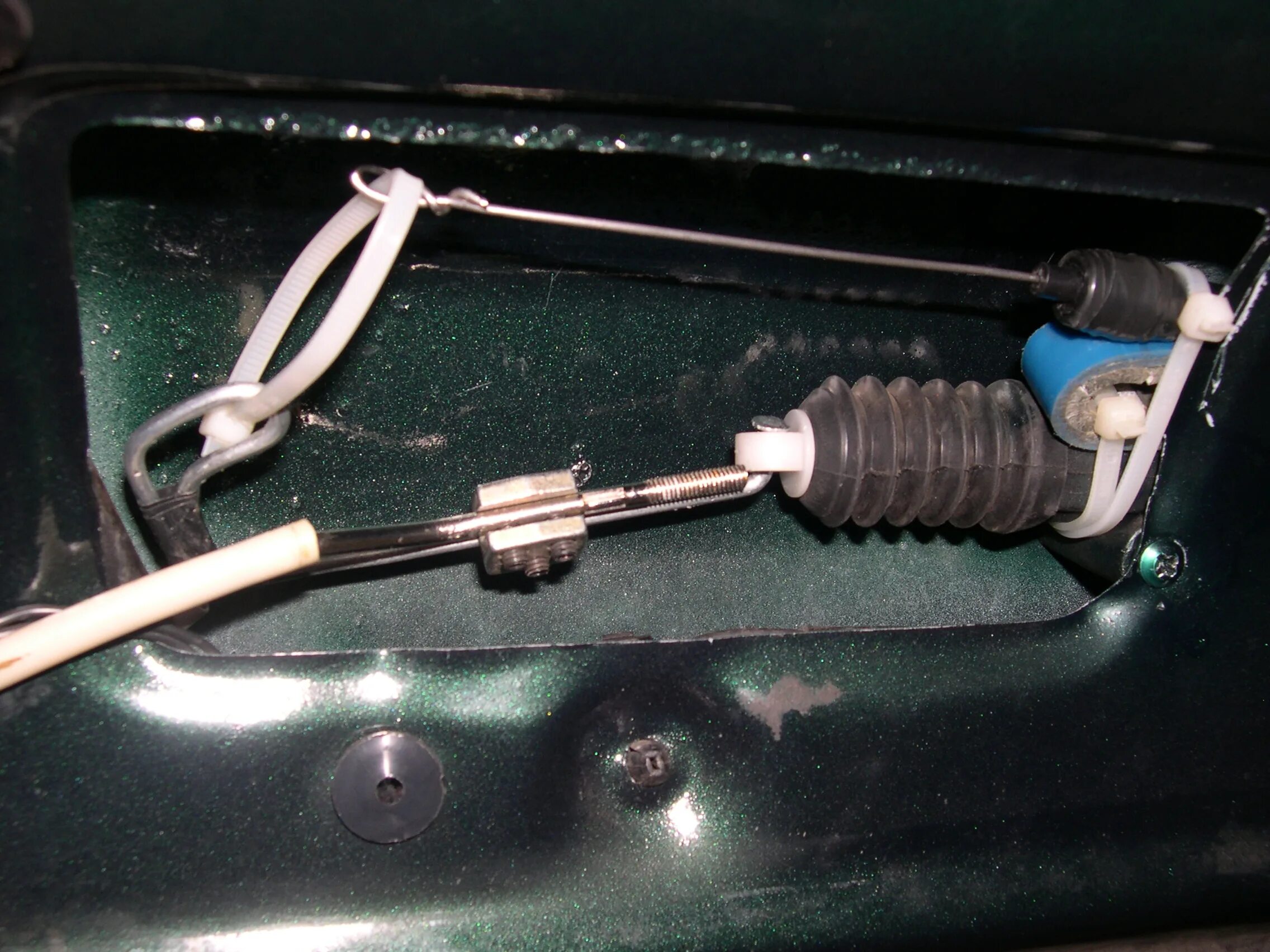 активатор центрального замка ваз 2114. центральный замок не закрывает двери ваз. центральный замок ваз 2110. центральный замок ваз 2114. центральный замок ваз 2114 в двери.