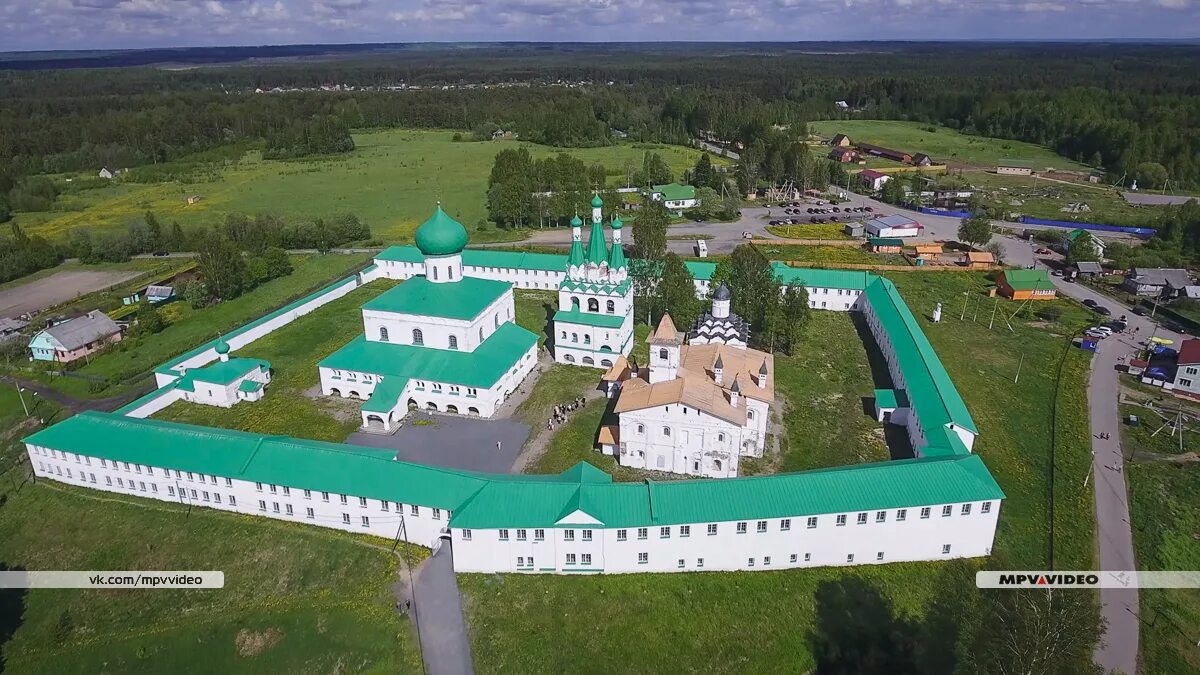Гостиница в александро свирском монастыре. Лодейное поле александро-свирский монастырь. Старая слобода свирский монастырь. Свирский монастырь гостиница старая слобода. Александро-свирский монастырь.
