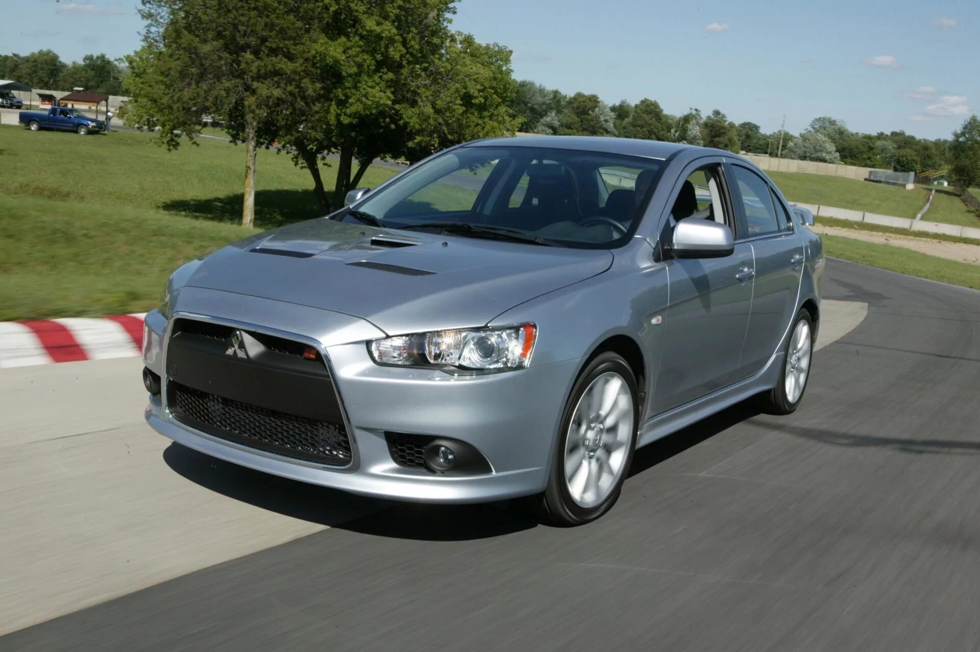 Митсубиси лансер 2010. Lancer 10 Ralliart. Mitsubishi Lancer 2010. Mitsubishi Lancer Lancer 2010. Мицубиси Лансер x 2010.