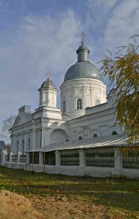 Храм Троицы Живоначальной Тума. Троицкая Церковь Тума Рязанская область. Тума Клепиковский район. Троицкая Церковь Клепиковский район. Погода в туме рязанской на неделю