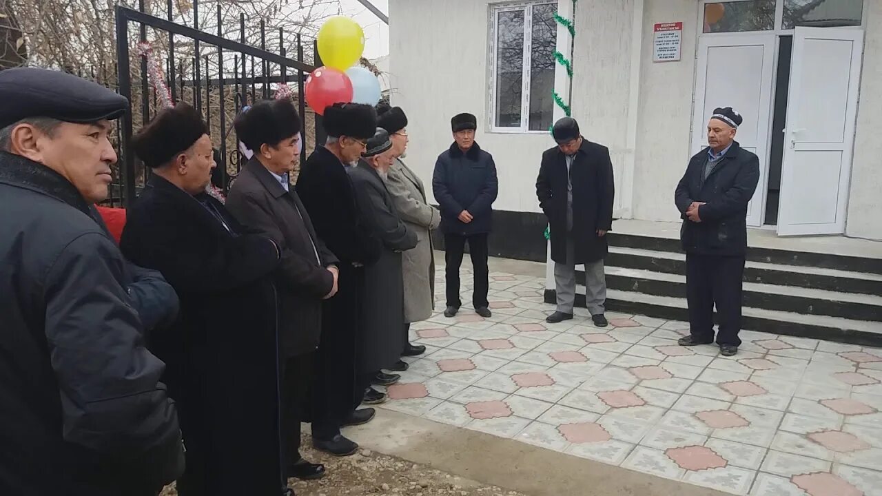 Лесхоз айылы. Село кыргызстан. Оби хово. Чурбек село. Чурбеки три.