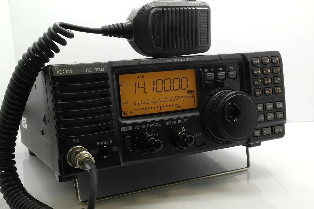 Icom ic-718. Трансивер Айком 718. Icom ic-718 ic-75. Кв трансивер 2022. Авито купить трансивер кв бу для радиолюбителей