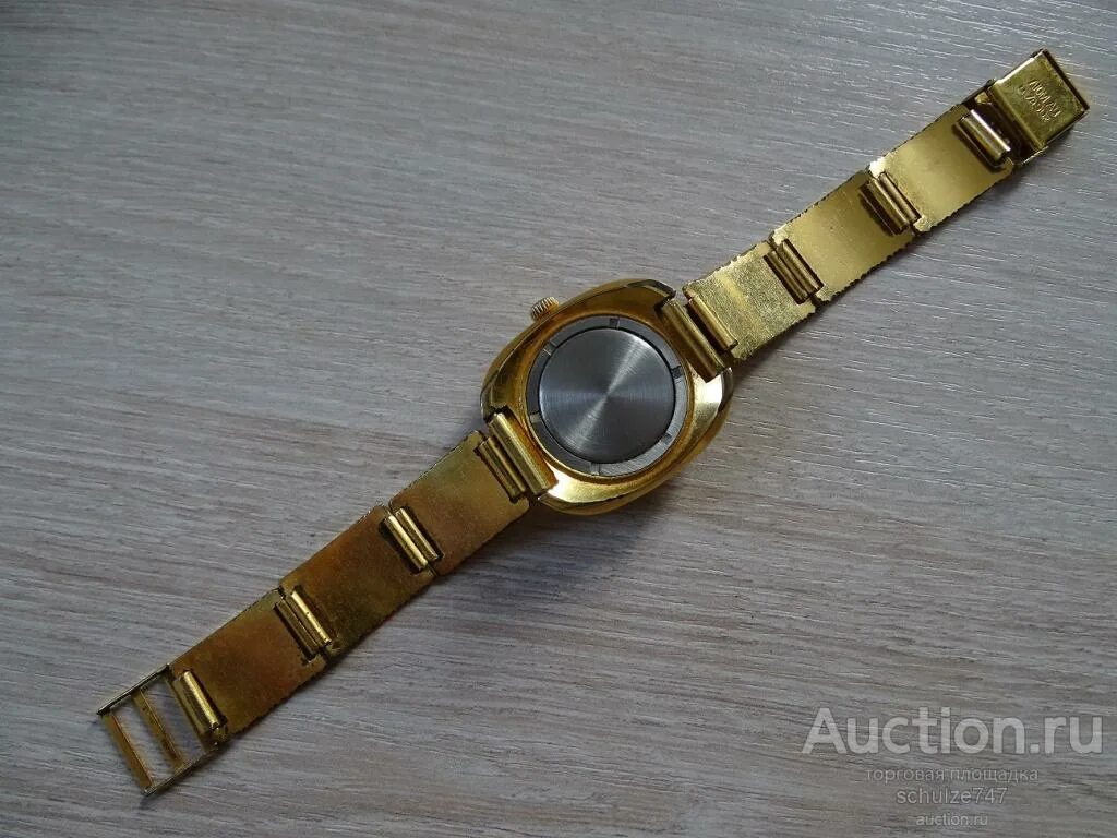 Золотые часы луч ссср женские 583 проба. Золотые часы луч 2209. Часы луч браслет. Часы луч женские luch 350. Позолоченные часы луч au 10.