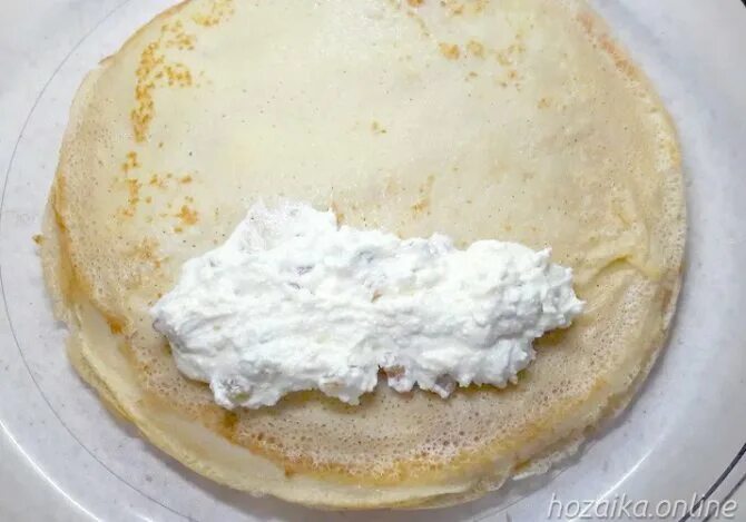 Как приготовить творожную начинку для блинчиков. Творог с начинкой. Блинчики с творогом домашние. Блины с творогом начинка. Творожная начинка для блинчиков.