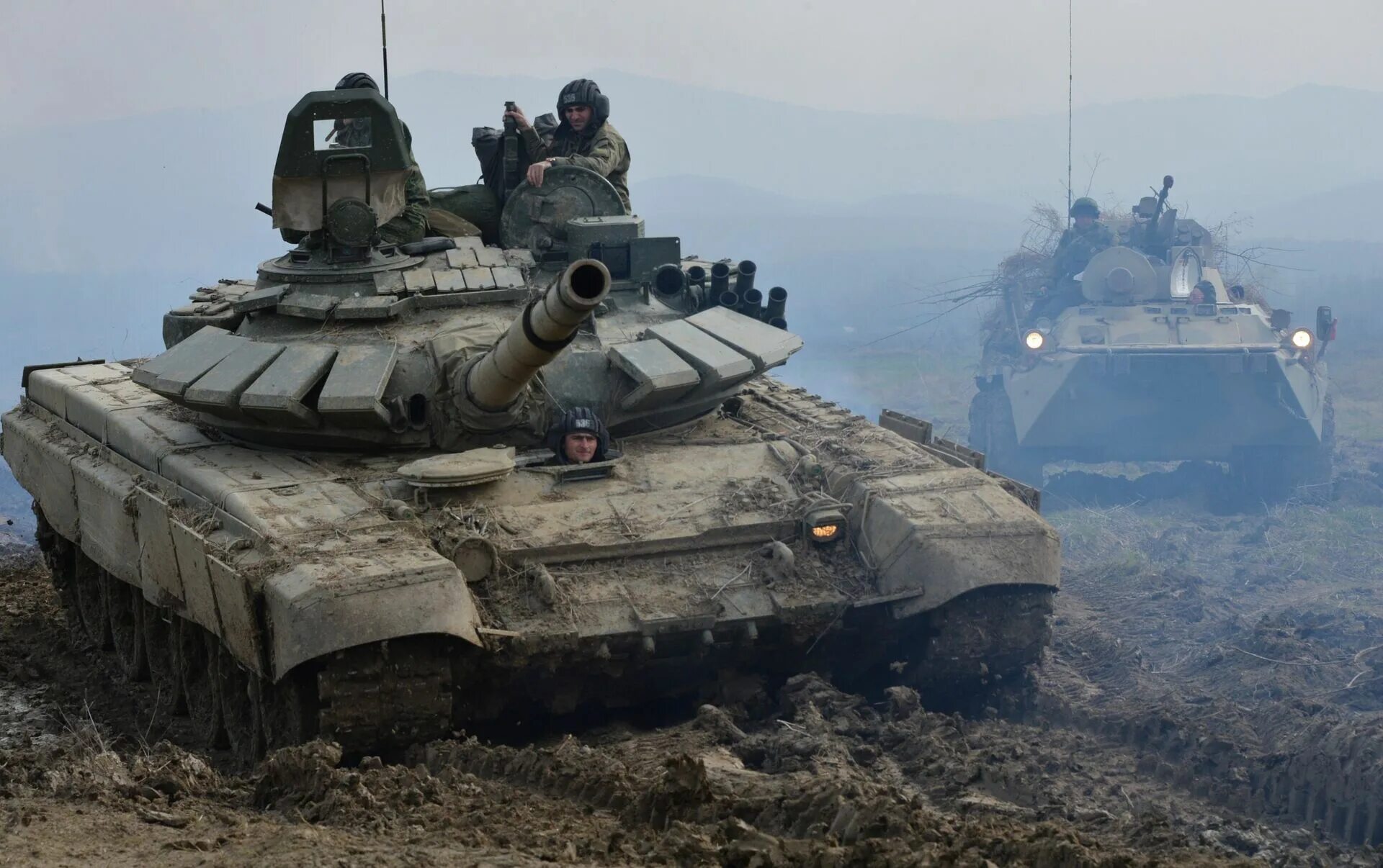 Днепр вс рф. Т-90 В Чечне. Танковые войска т72. Т 72 б3 в Чечне. Танк т 72бм в Чечне.