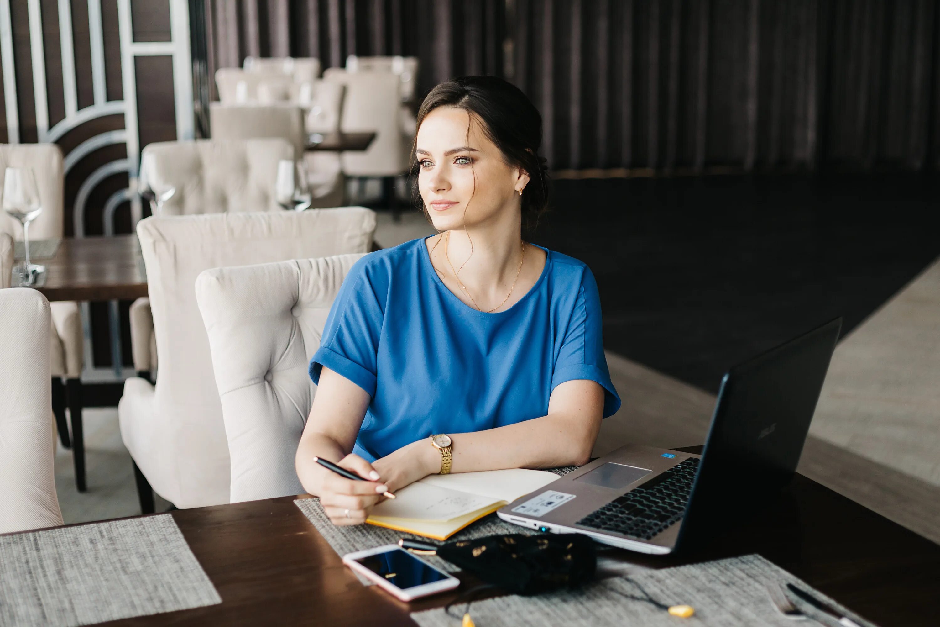 астрология эстетика. бесконечная лента в инстаграм астрология. астролог портрет. контент астролога. контент для астролога.