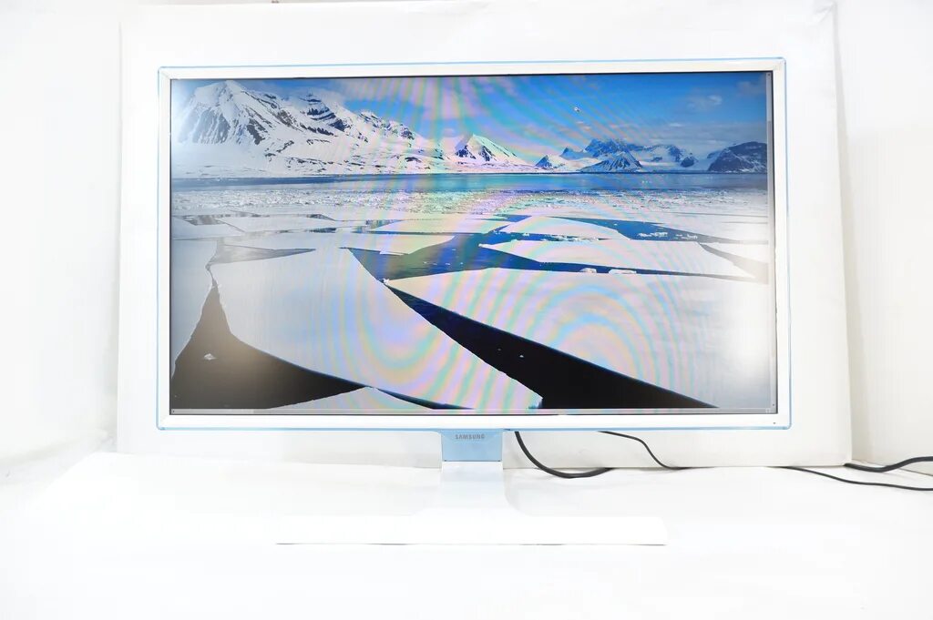 Телевизор samsung 27. Монитор Samsung s27e391h 27". Монитор Samsung s27 белый. Монитор Samsung s27e391h белый. Samsung s27e391h, 1920x1080, 75 Гц, pls.