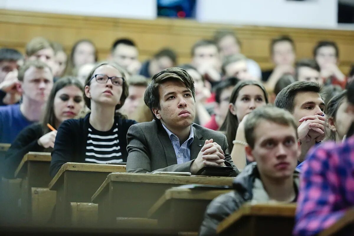 Новое высшем образовании. Студенты в вузе. Студенты на лекции. Студенты российских вузов. Лекция в университете.