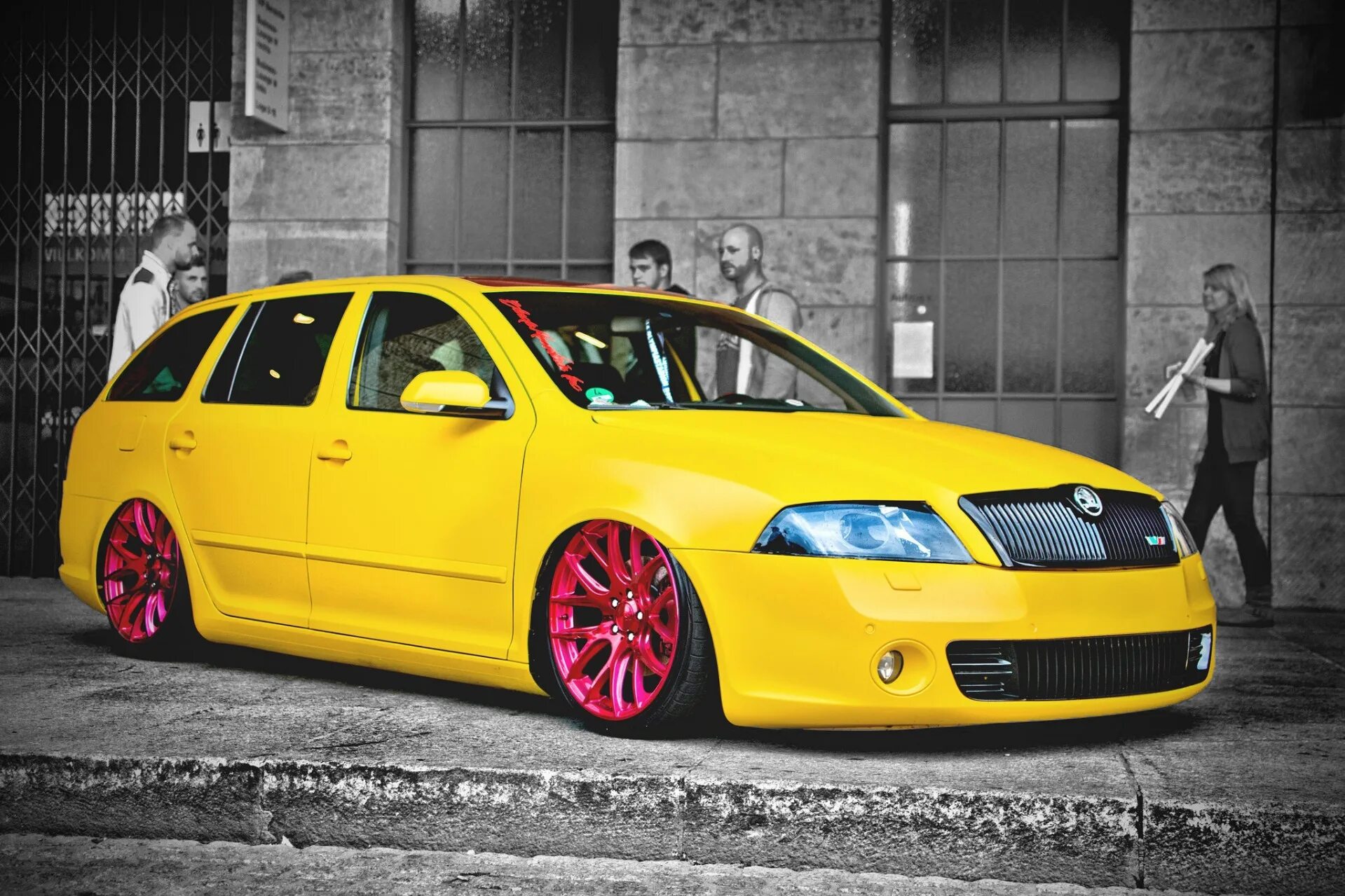 Тюнинг skoda. Skoda Octavia a4 stance. Skoda Octavia Tour Combi stance. Skoda Octavia a4 RS Tuning. Skoda Octavia a5 stance.