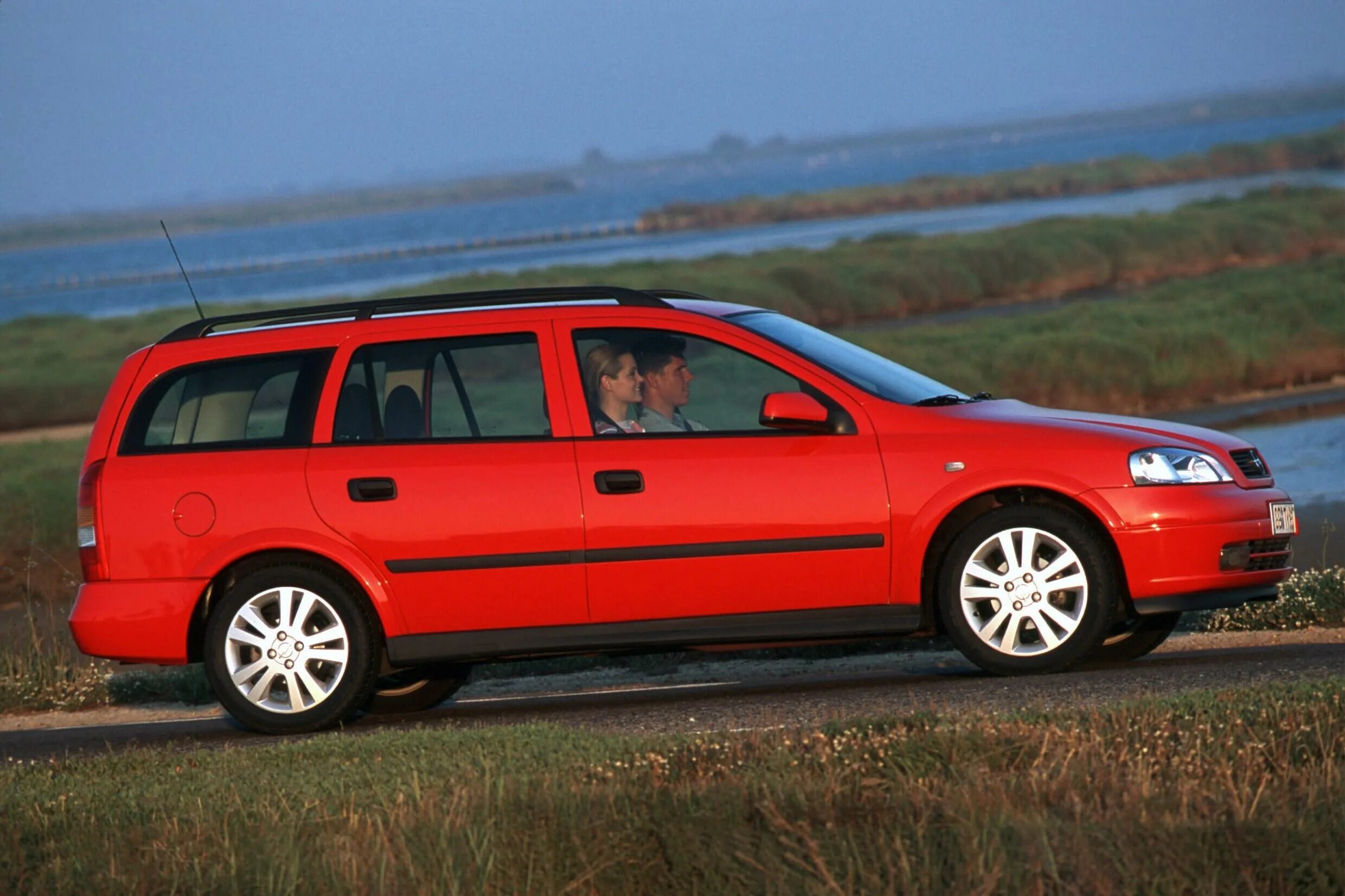 Opel Astra g 1998 универсал. Opel Astra универсал 1998.