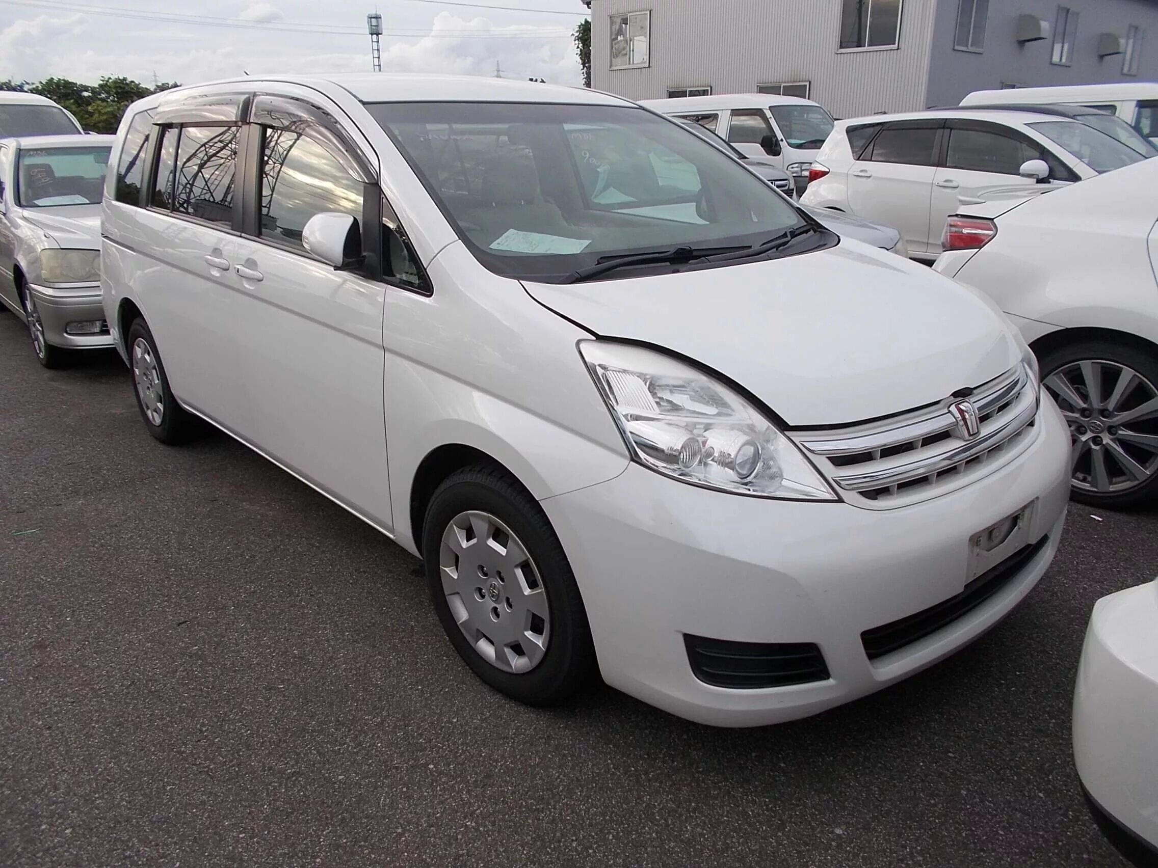 Toyota Isis. Toyota Isis zgm10g. Тойота Исис 4 ВД. Zgm10g Toyota Isis 2010. Москва тойота исис