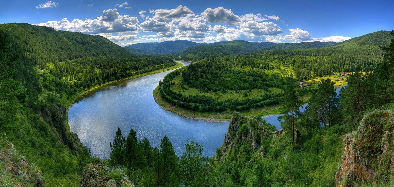 The country many rivers. Тайга река Енисей. Заповедники реки Енисей. Сибирская Тайга река Енисей. Сибирь Енисей Тайга.